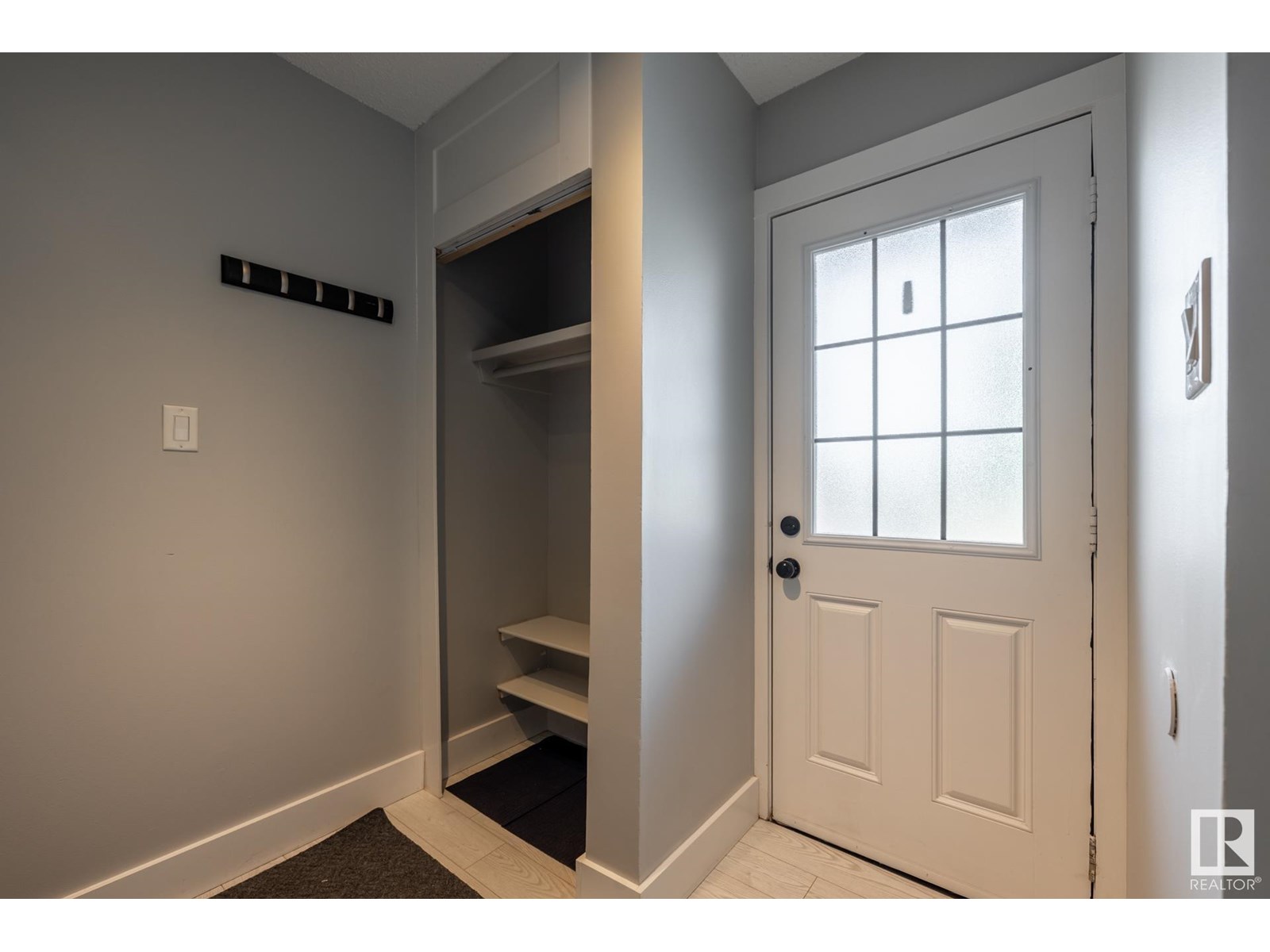 #10 14110 80 St NW NW