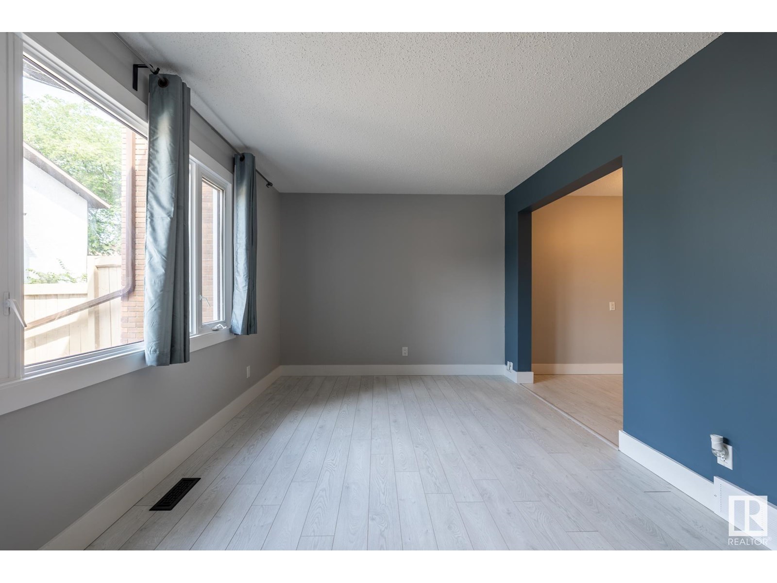 #10 14110 80 St NW NW