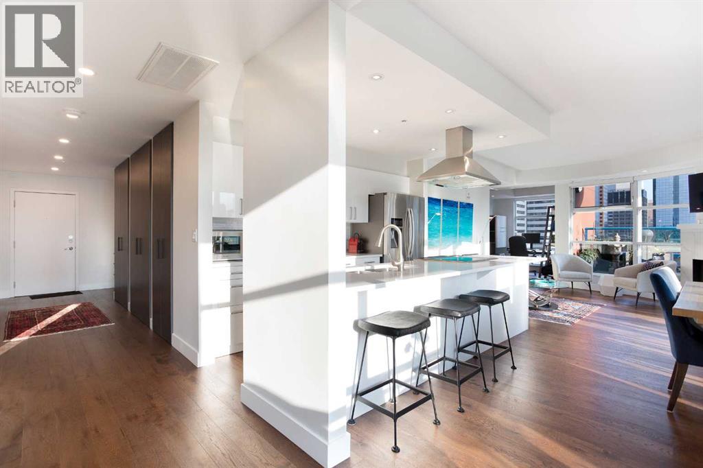 1005, 205 Riverfront Avenue SW