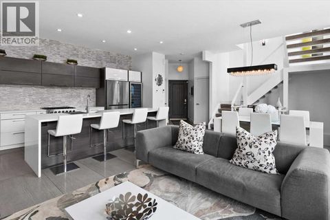 3, 408 13 Street NW Calgary AB T2N1Z2