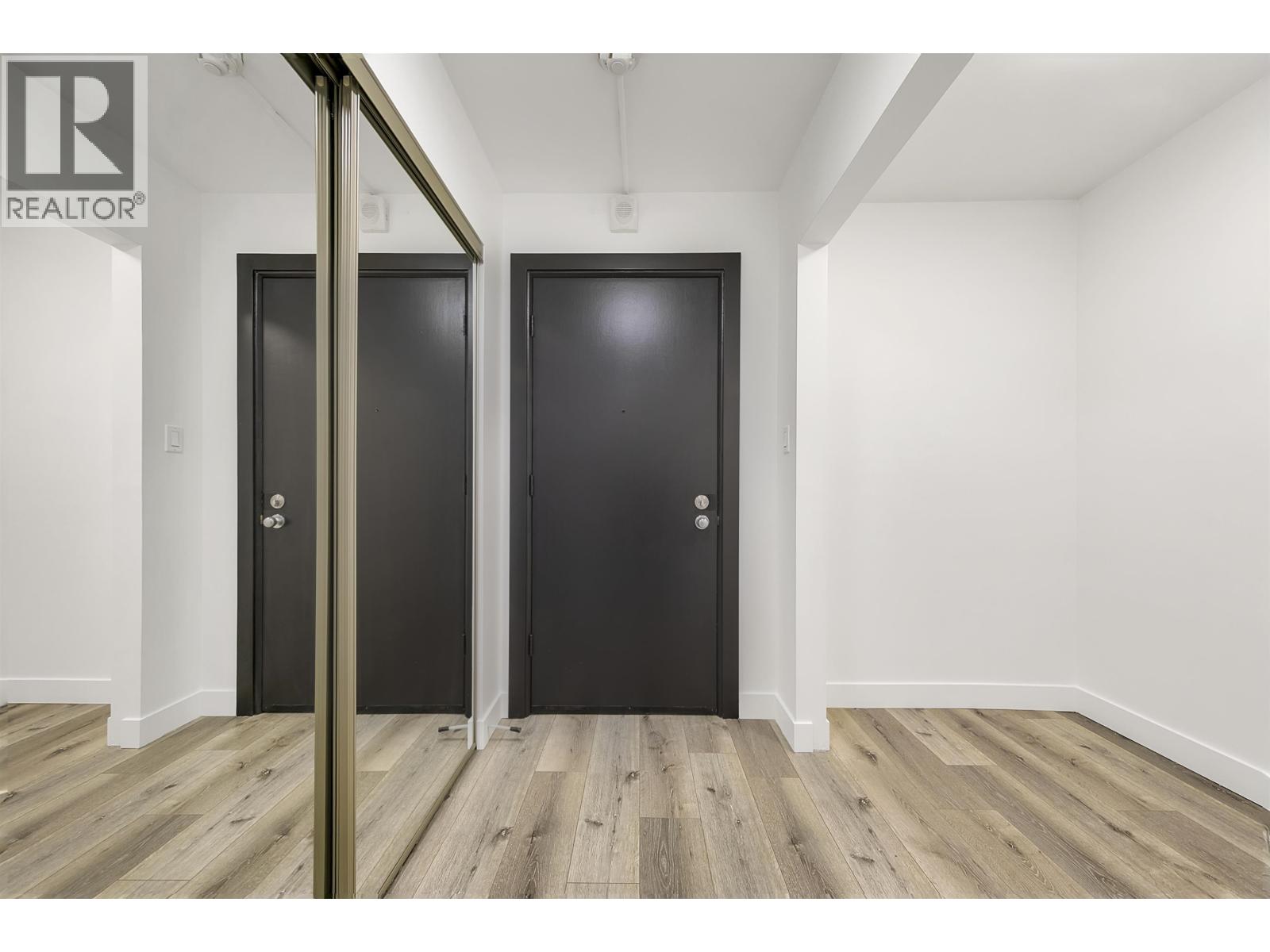 302 170 E 3RD STREET