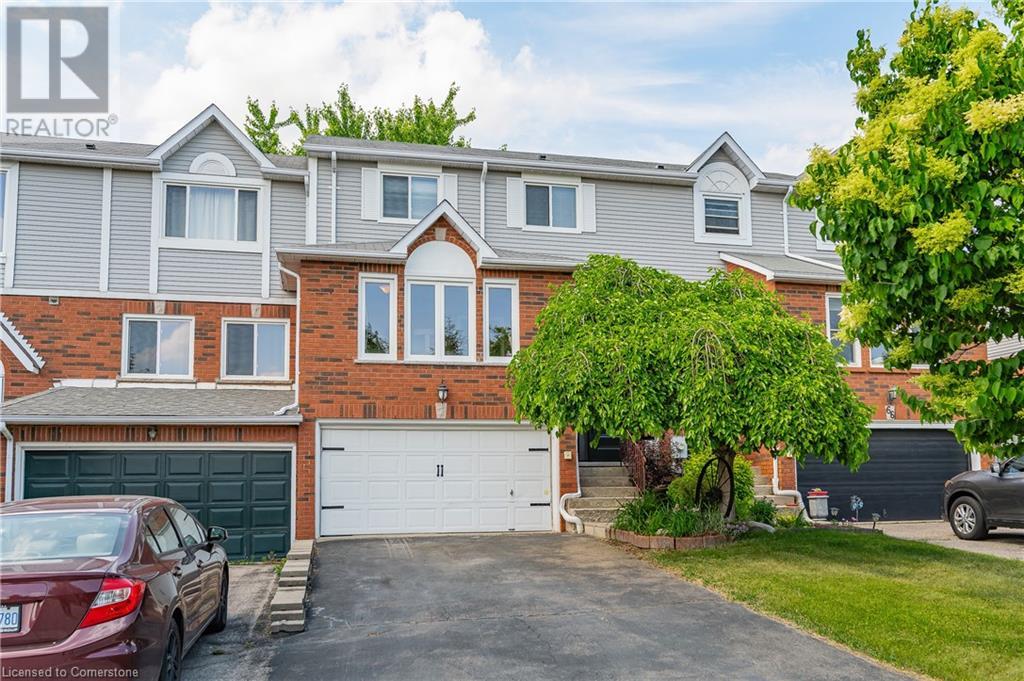 64 FAIRGREEN Close