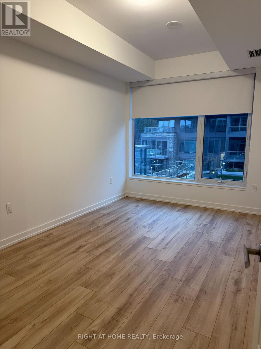 242 - 333 SUNSEEKER AVENUE