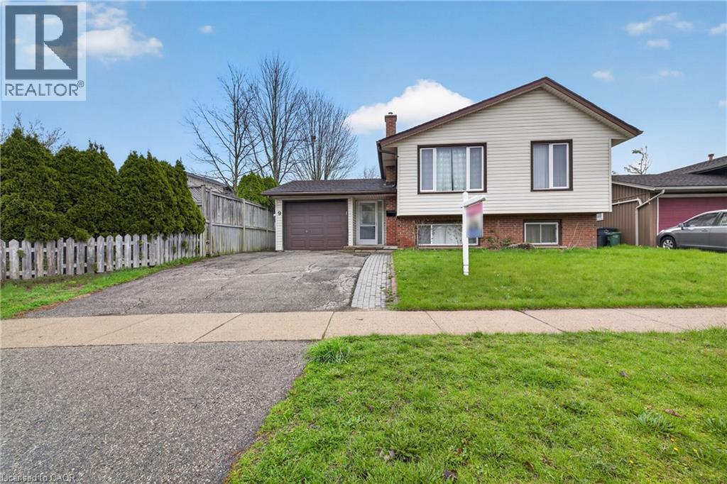 9 SANDERSON Drive