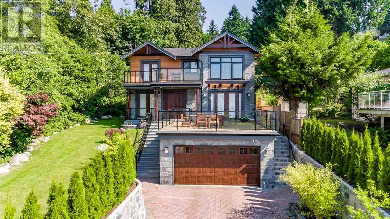 2479 OTTAWA AVENUE