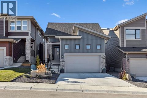 376 Precedence Hill Cochrane AB T4C0V4