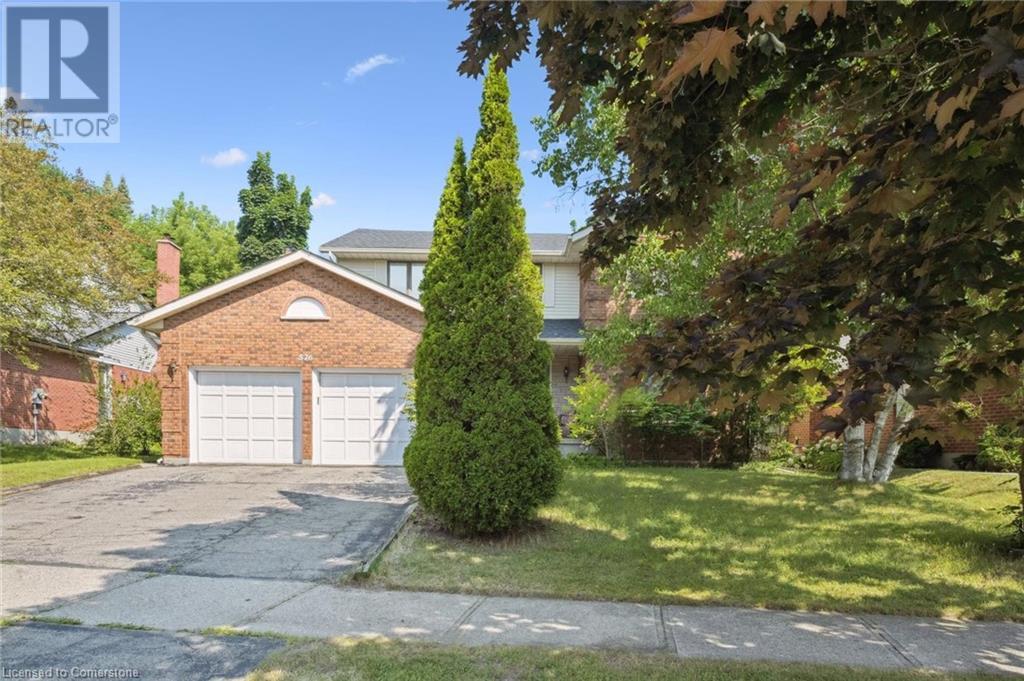 576 ROYAL BEECH Drive