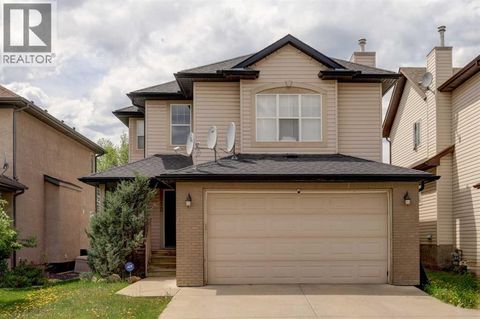 112 Cougarstone Manor SW Calgary AB T3H5N4
