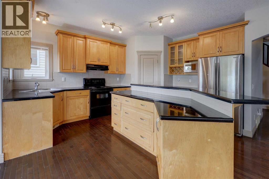 112 Cougarstone Manor SW