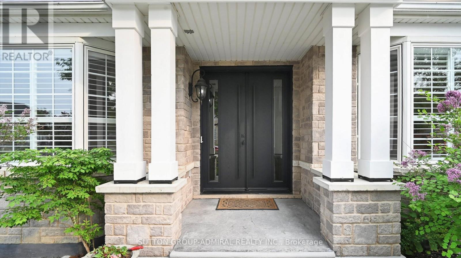 46 RICHLAND CRESCENT