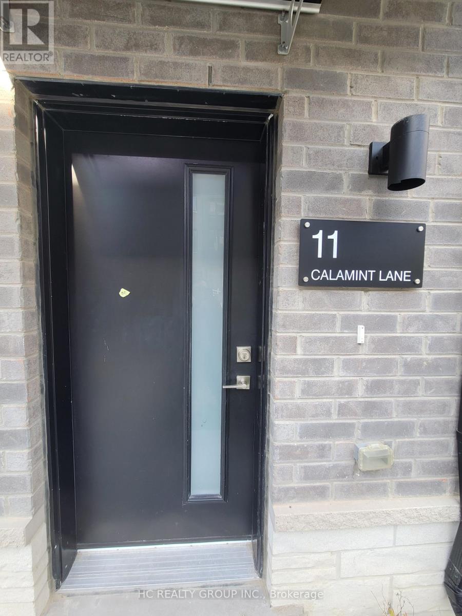 11 CALAMINT LANE