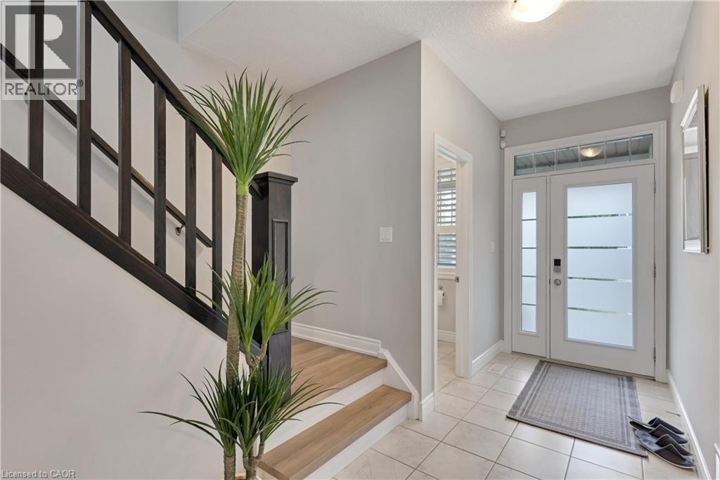 225 TREMAINE Crescent