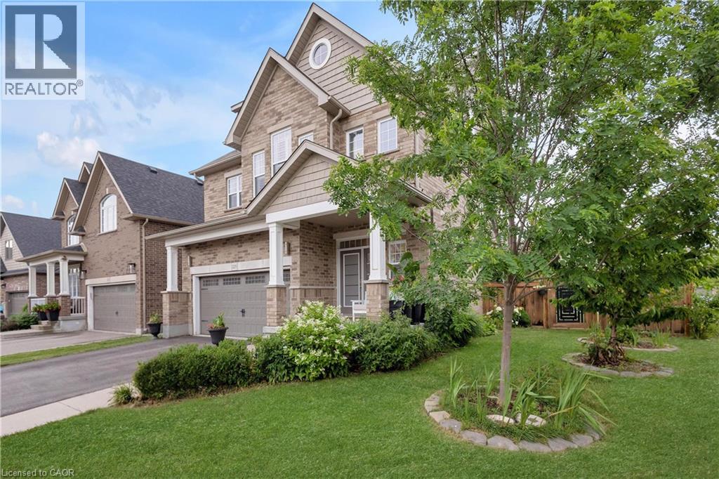 225 TREMAINE Crescent