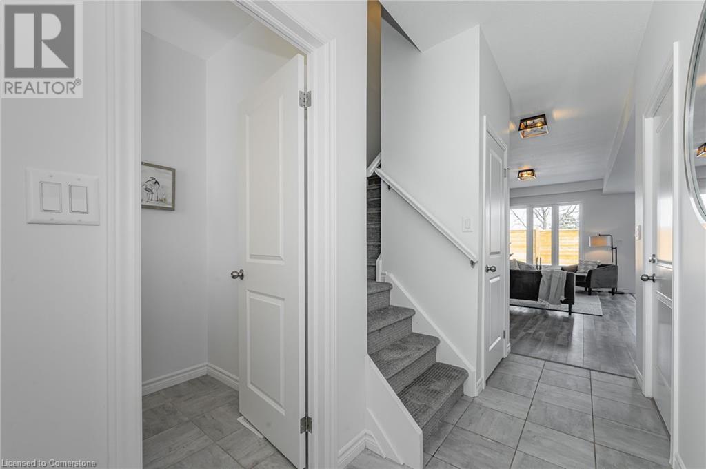 172 LINKS Crescent