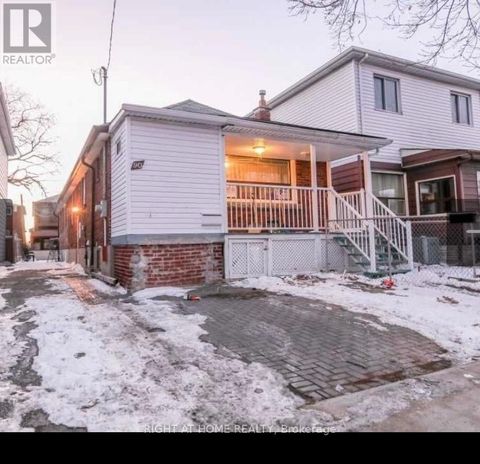 90 PHARMACY AVENUE W Toronto (Oakridge) ON M1L3E5