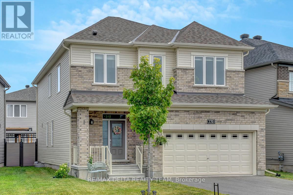 370 AQUAVIEW DRIVE