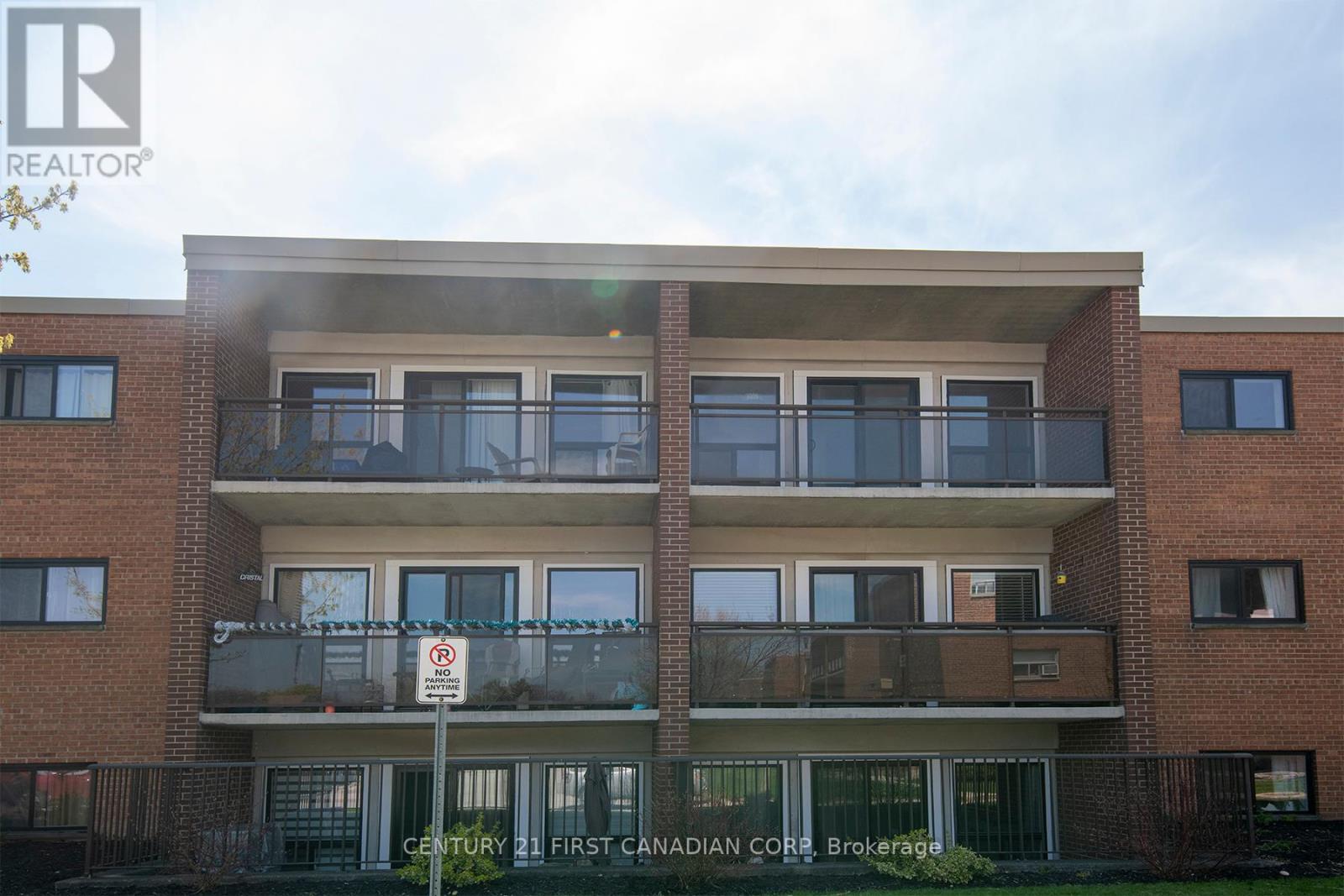 1005 NOTRE DAME DRIVE