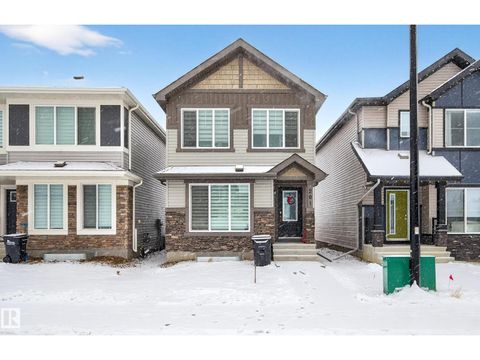 201 SUNLAND WY Sherwood Park AB T8H2Y6
