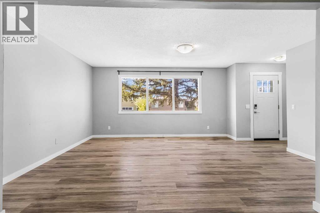 183 Penbrooke Close SE