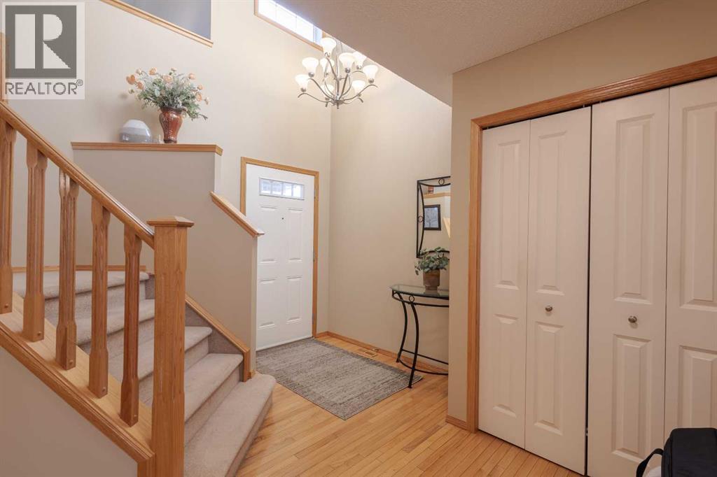 20 Tuscany Ridge Crescent NW