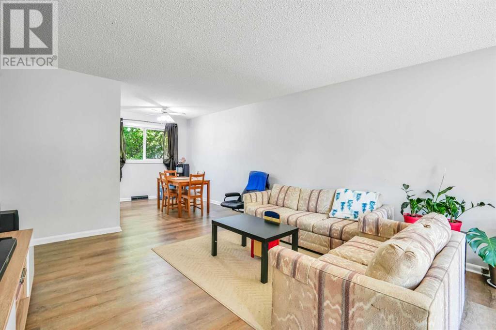 2015 33 Street SE