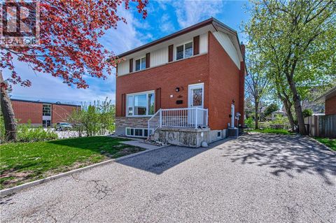 37 GOTTSCHEER Court Kitchener ON N2M3L3