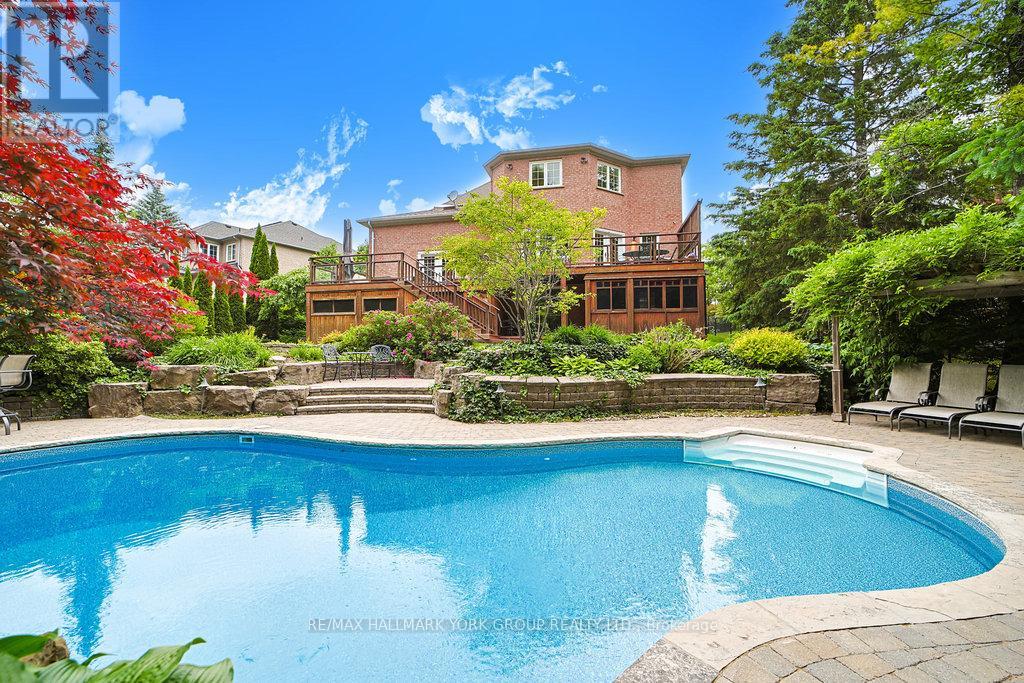 1032 SIR IVOR COURT