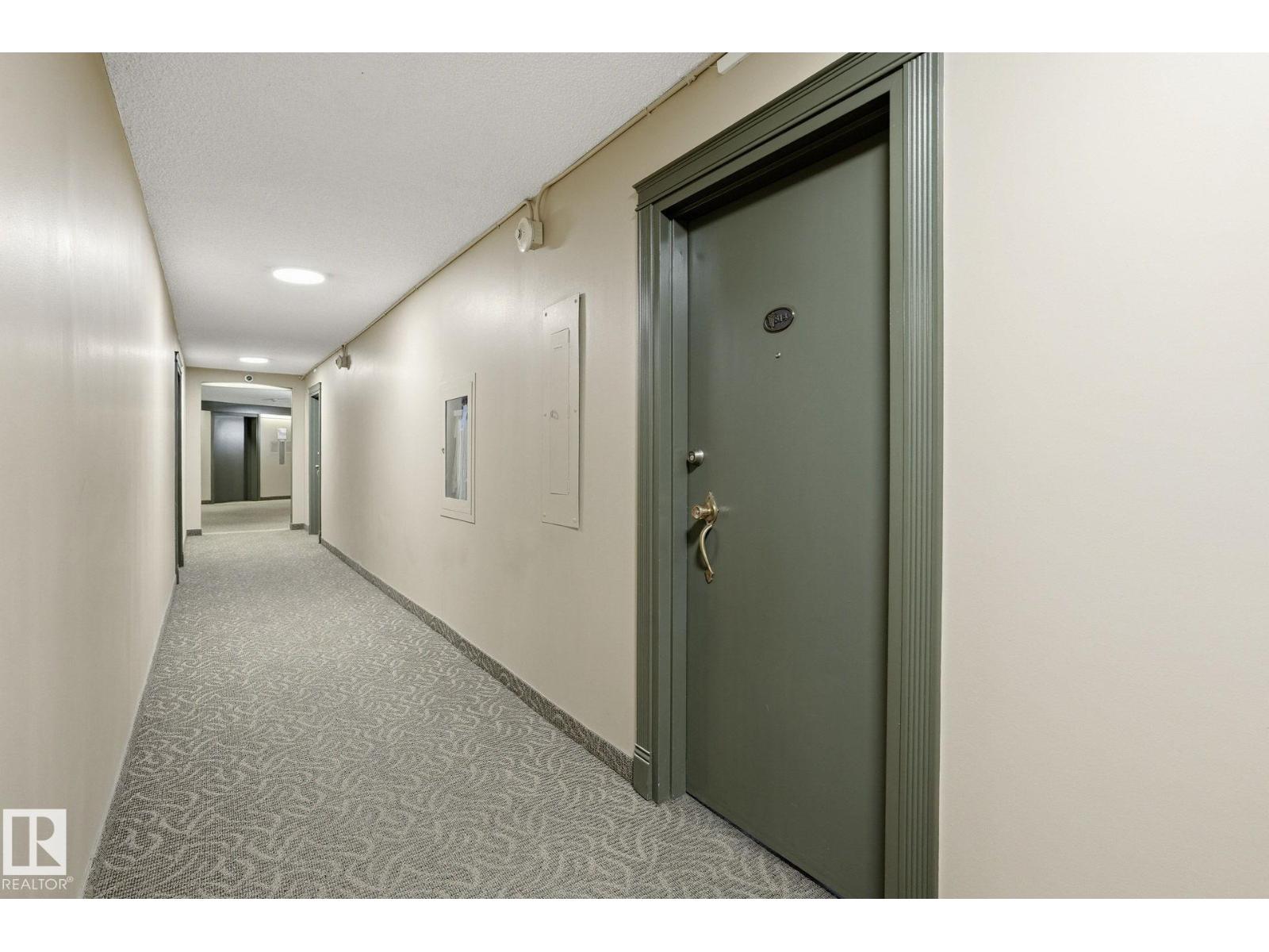 #814 13910 STONY PLAIN RD NW