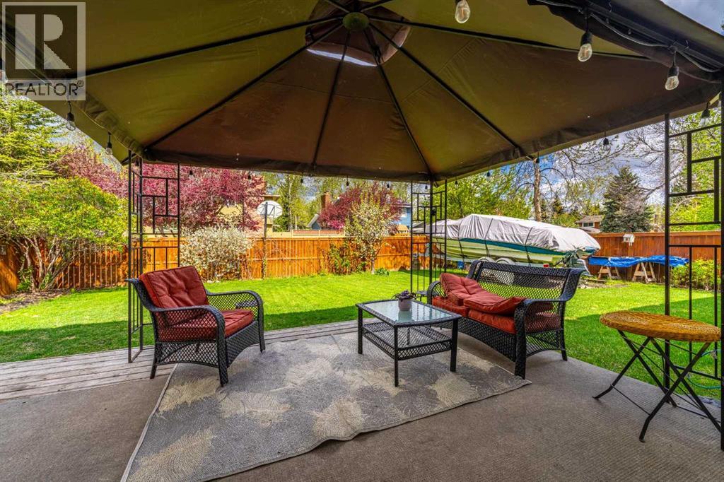 51 Midvalley Crescent SE