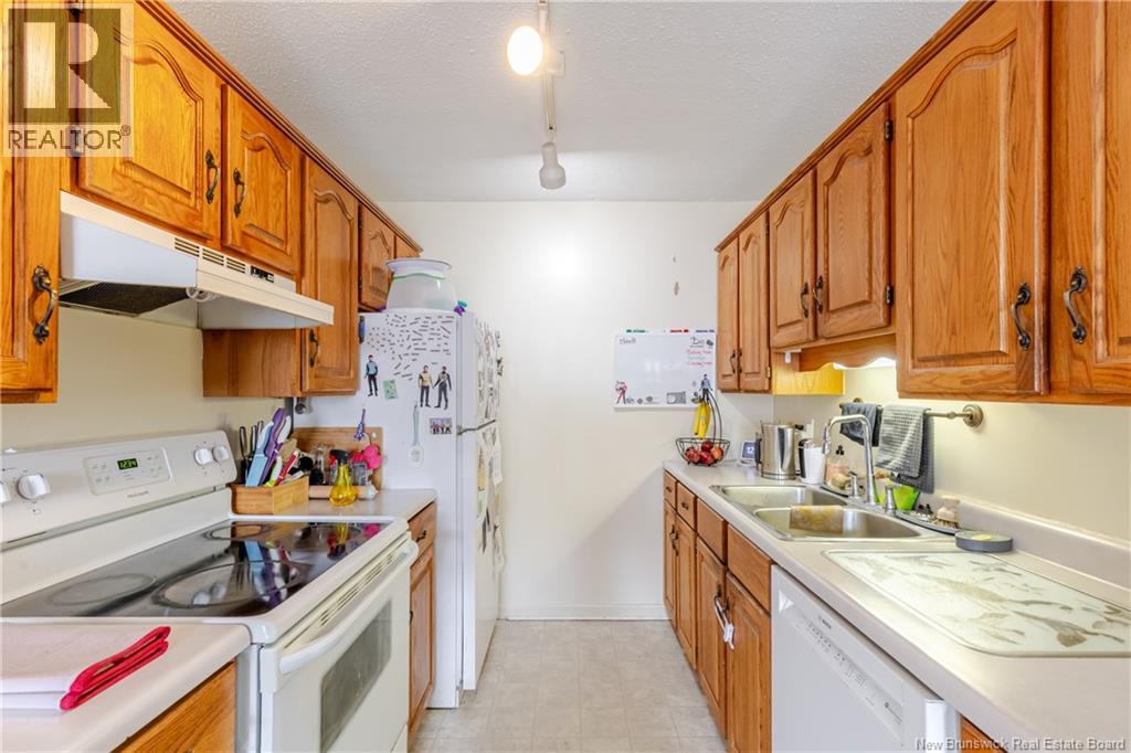 60 Colwell Drive Unit# 4 - Photo 4