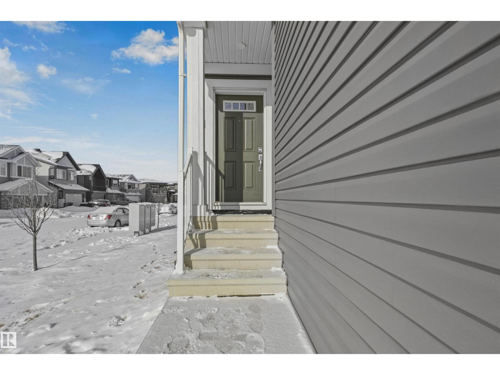 3888 CHRUSTAWKA PL SW