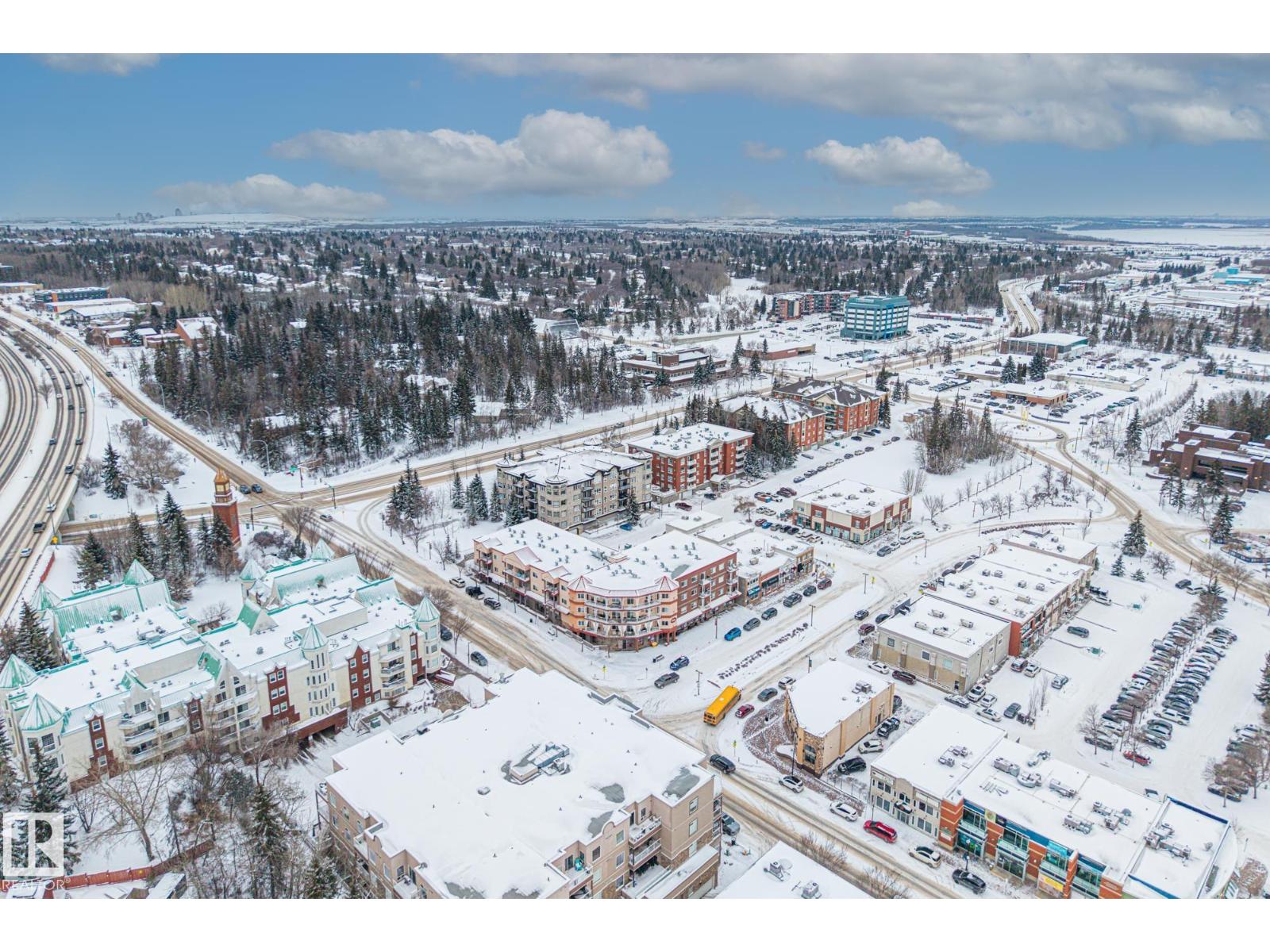 #402 50 ST THOMAS ST