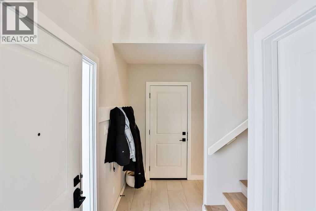 549 Riverhills Way W