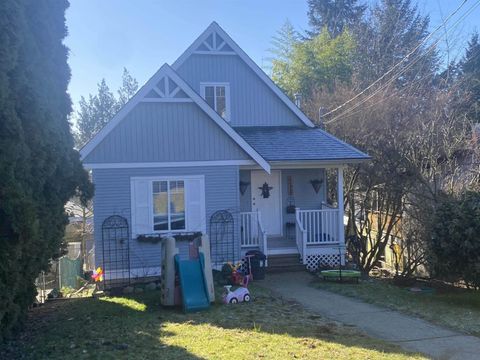 32988 3RD AVENUE Mission BC V2V1N4