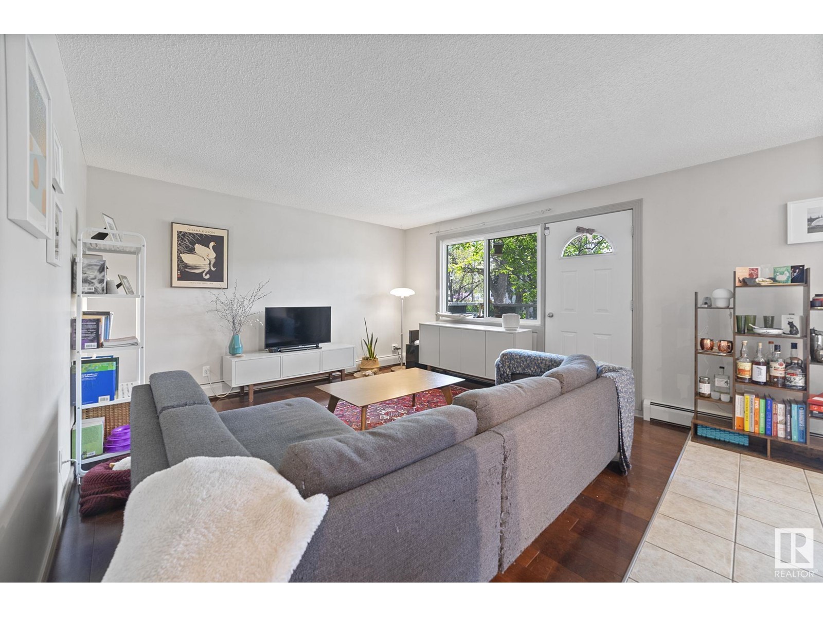#5 10710 84 AV NW
