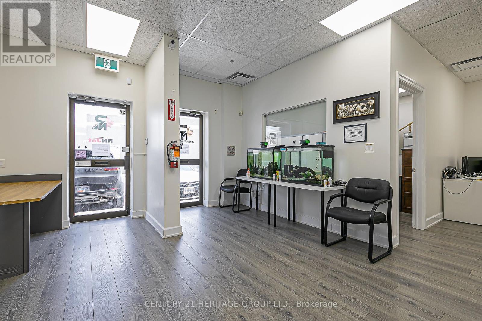 25 - 16 SIMS CRESCENT