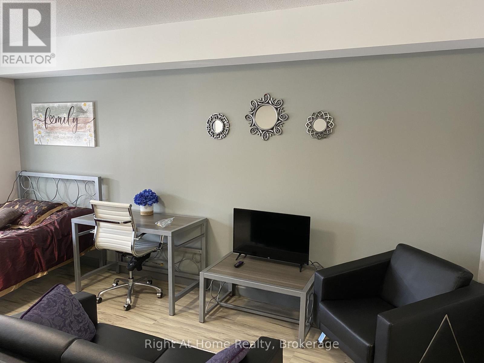 1710 - 258A SUNVIEW STREET