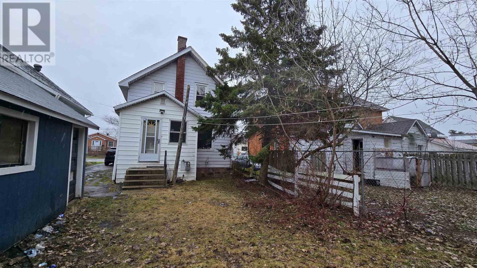 Homes for Sale Sault Ste. Marie 45 Algoma AVE