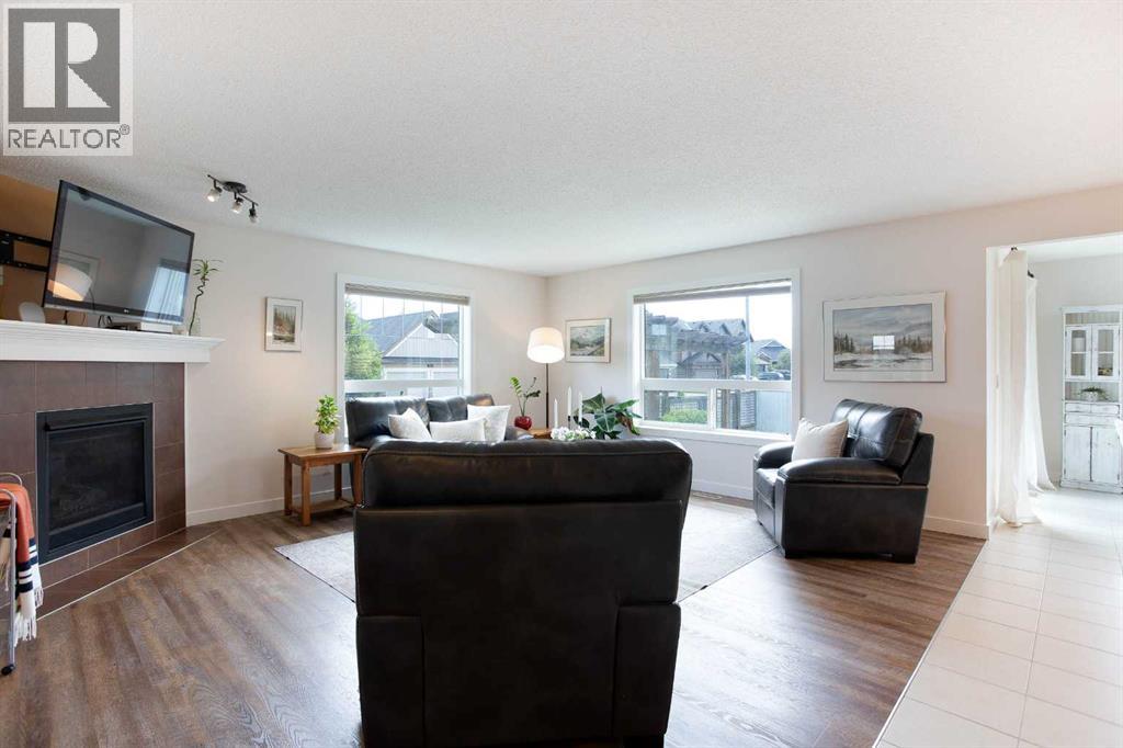 2 Kingston View SE