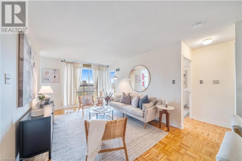 156 ENFIELD Place Unit# 808