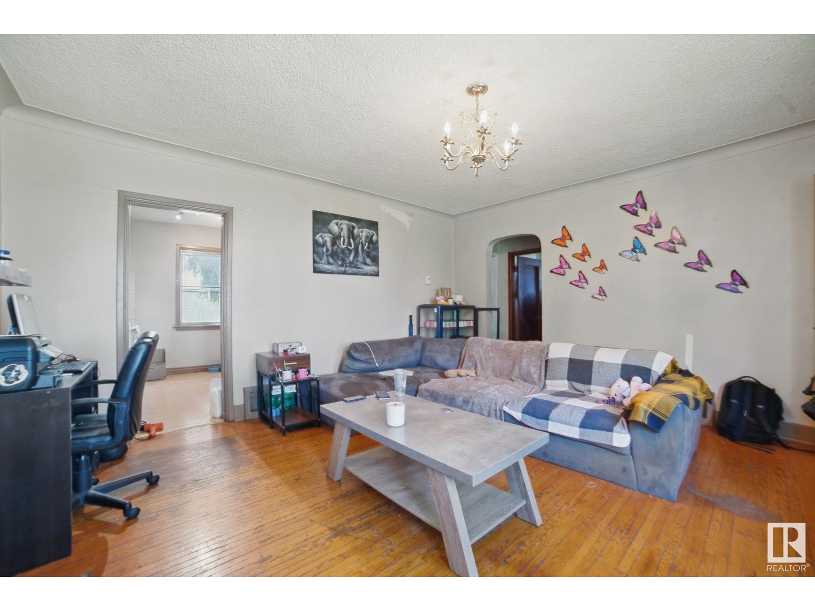 11408 101 ST NW