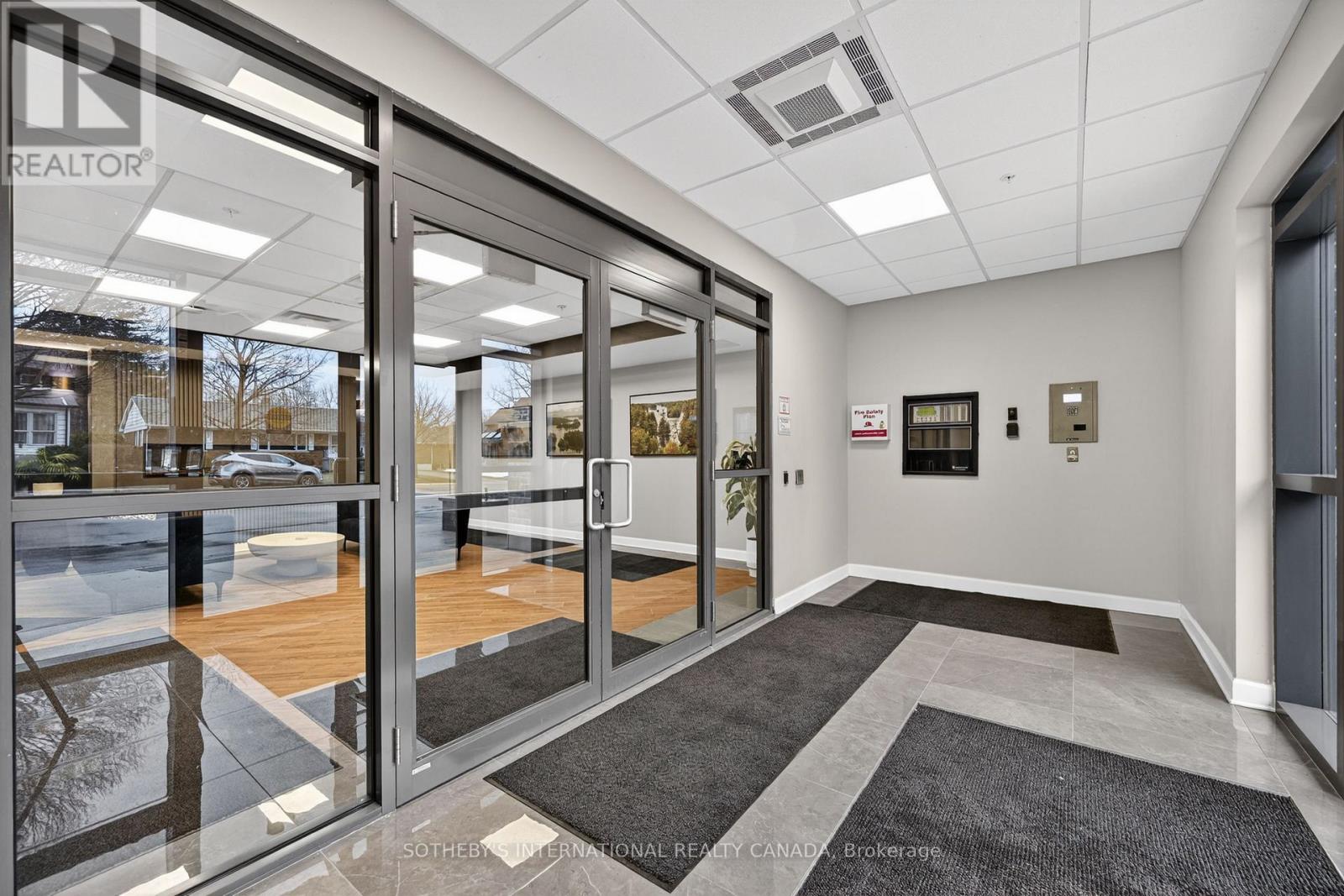 406 - 129A SOUTH STREET