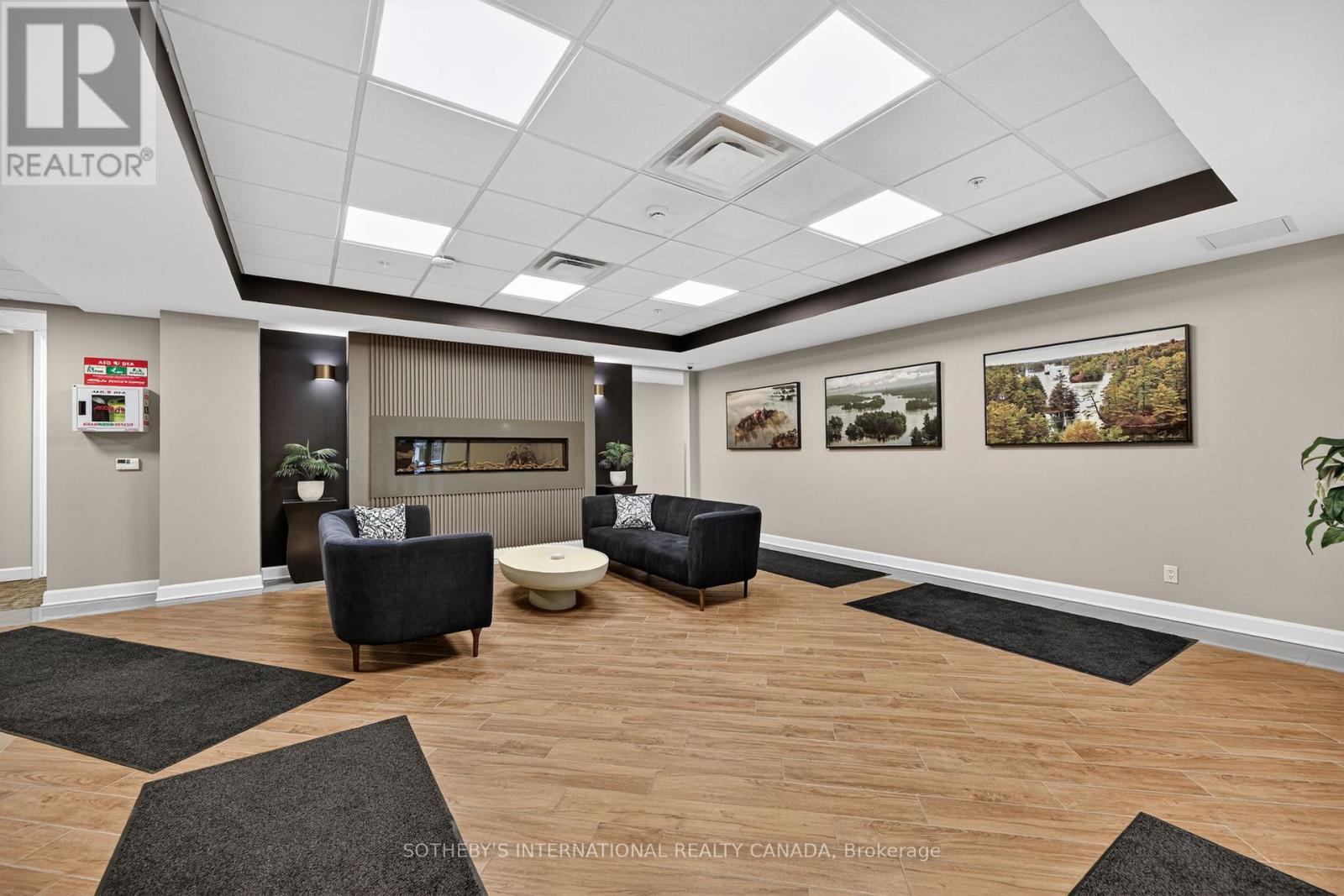 406 - 129A SOUTH STREET