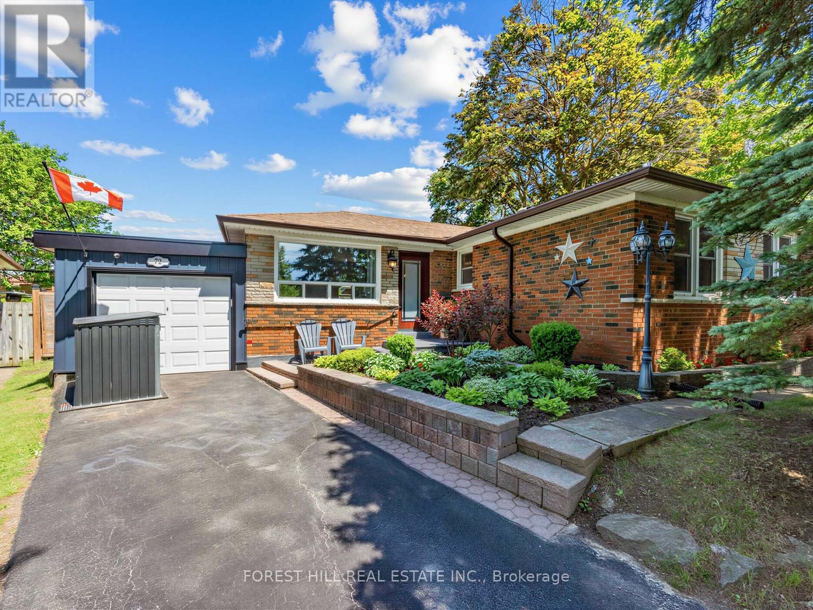 Photo 1 of 39 — 72 WOODGARDEN CRESCENT, Toronto (West Hill), ON M1E3K2