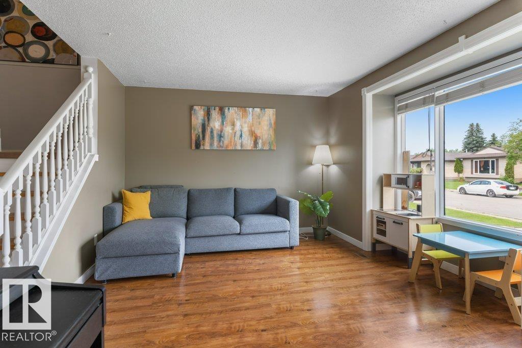 18609 54 AV NW