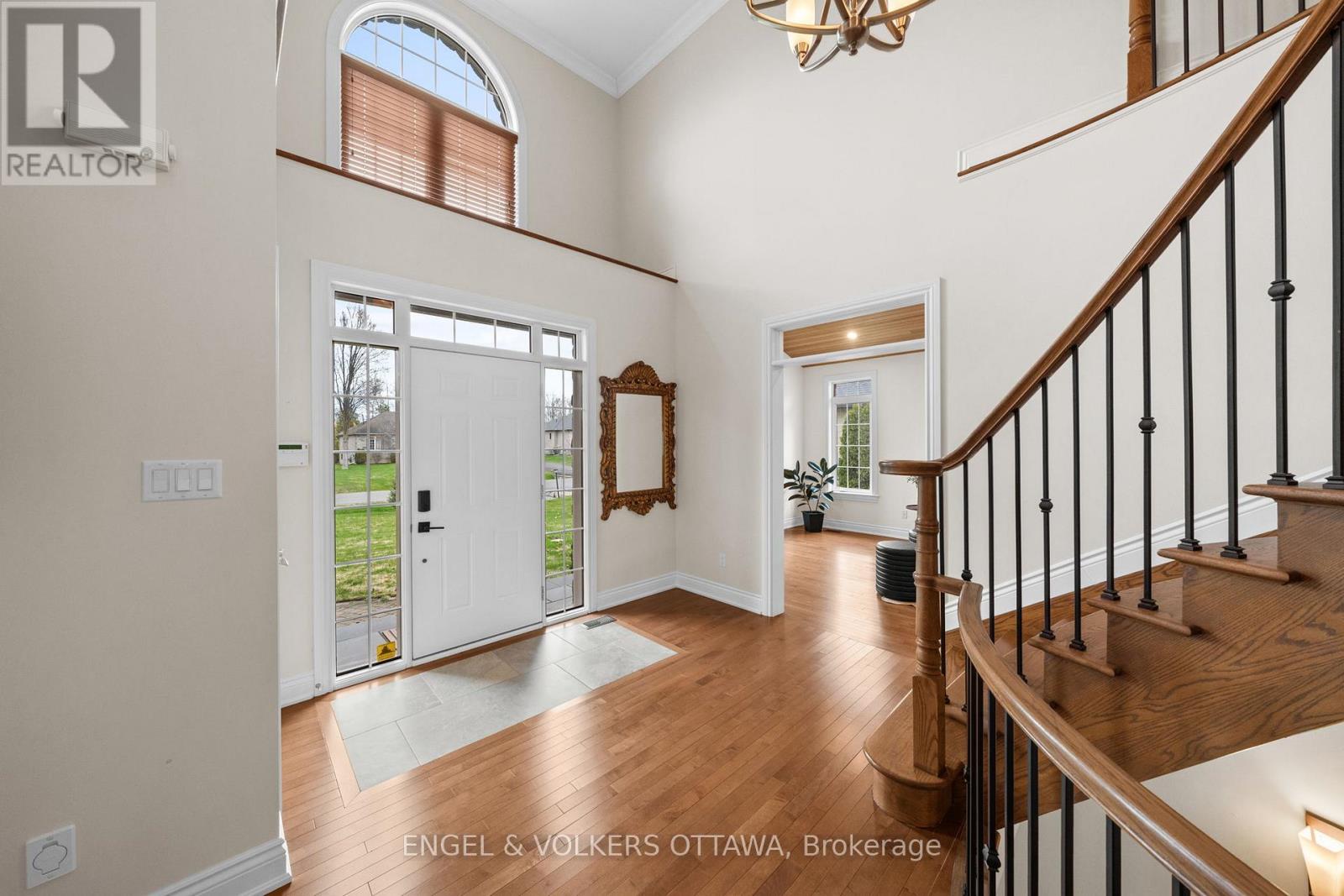 6842 SOUTH VILLAGE DRIVE