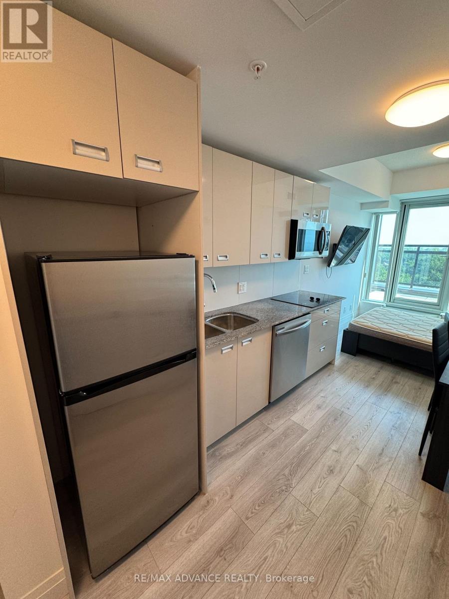 902 - 652 PRINCESS STREET