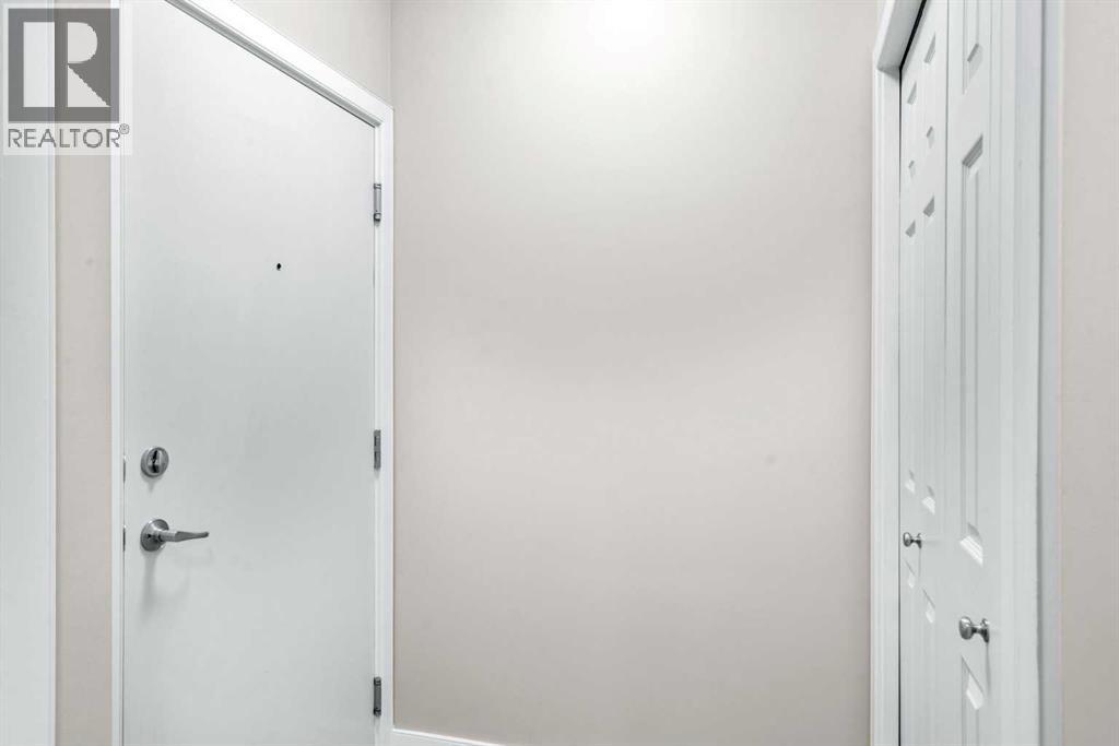 115, 1414 17 Street SE