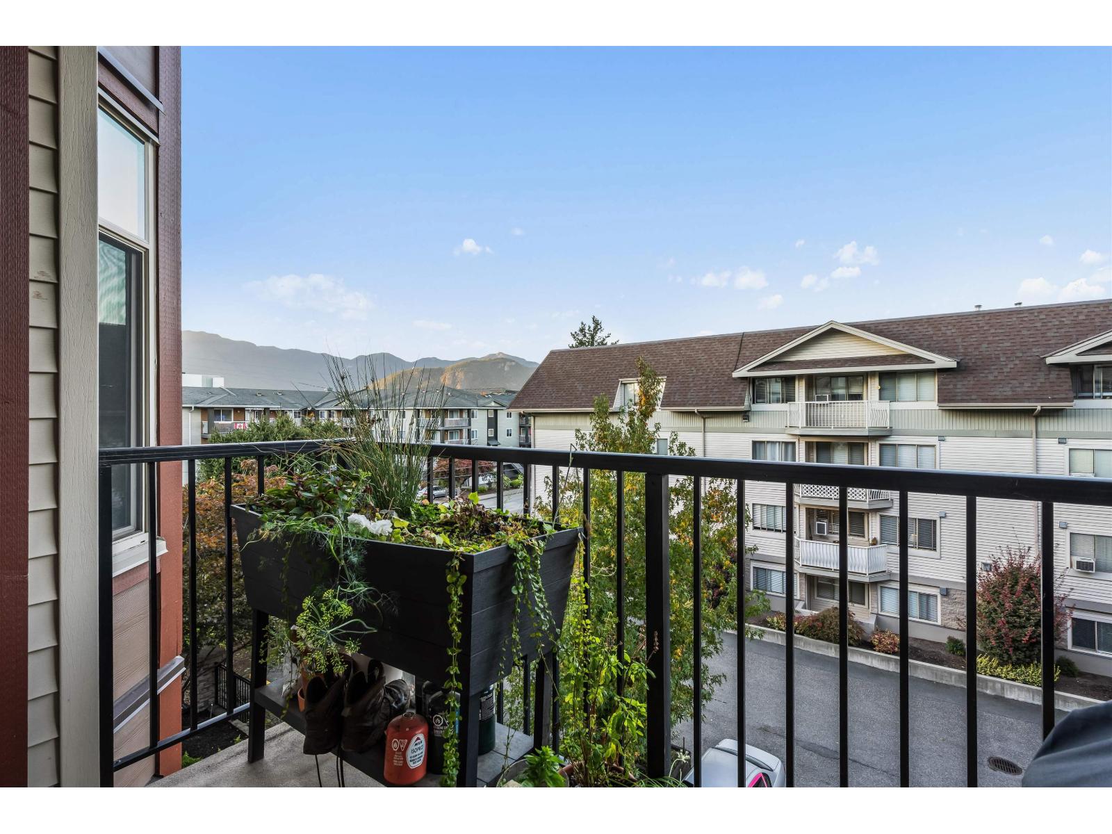 303 45615 BRETT AVENUE|Chilliwack Proper West