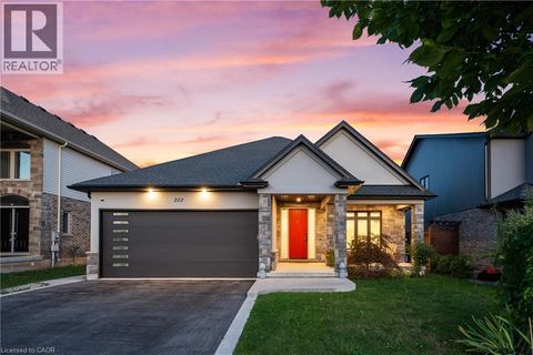 212 VIGER Drive Welland ON L3B1A5